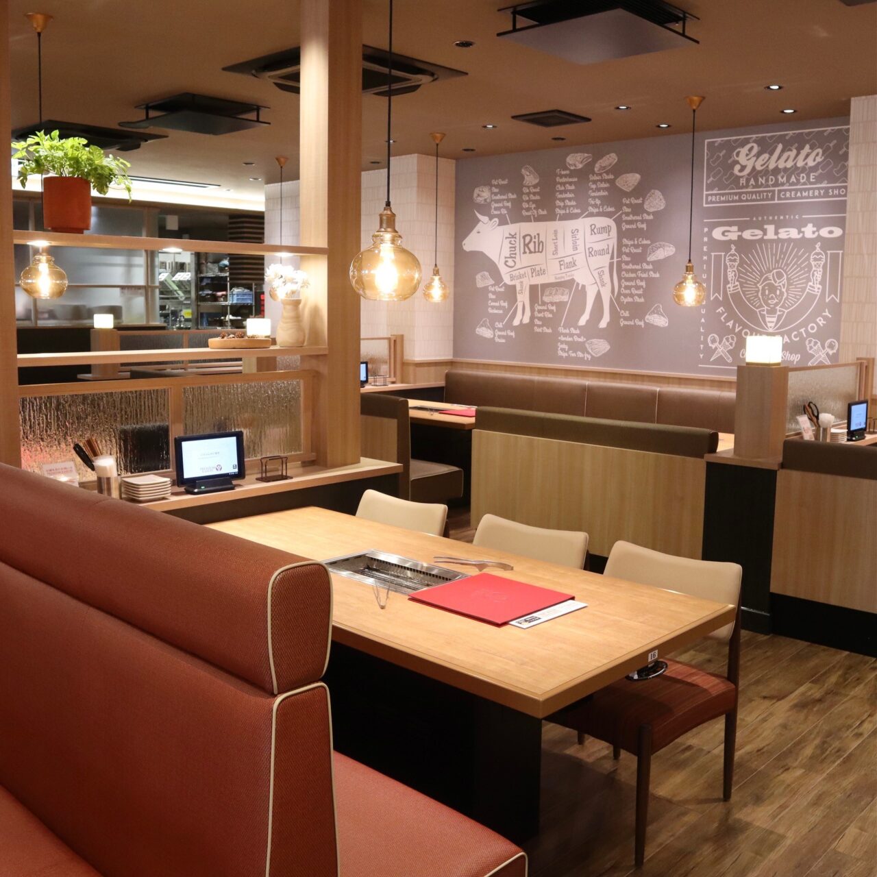 プレミアムカルビ店内