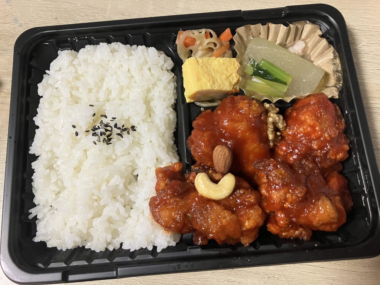 国産鶏のヤンニョムチキン弁当