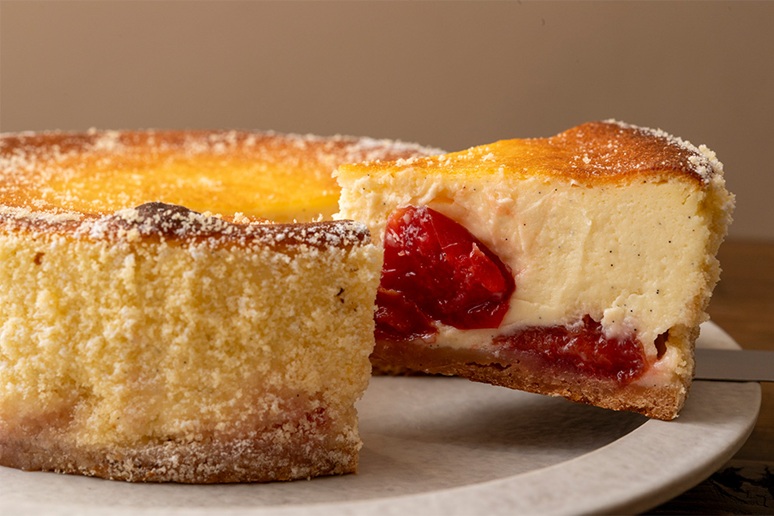 青森のさくらんぼ ジュノハートのチーズケーキ