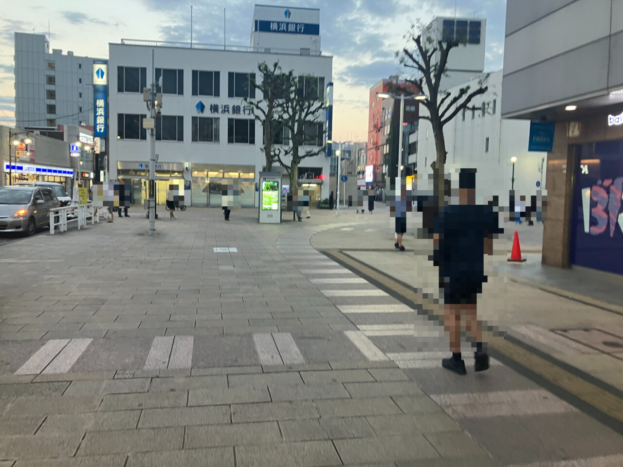 大和駅前